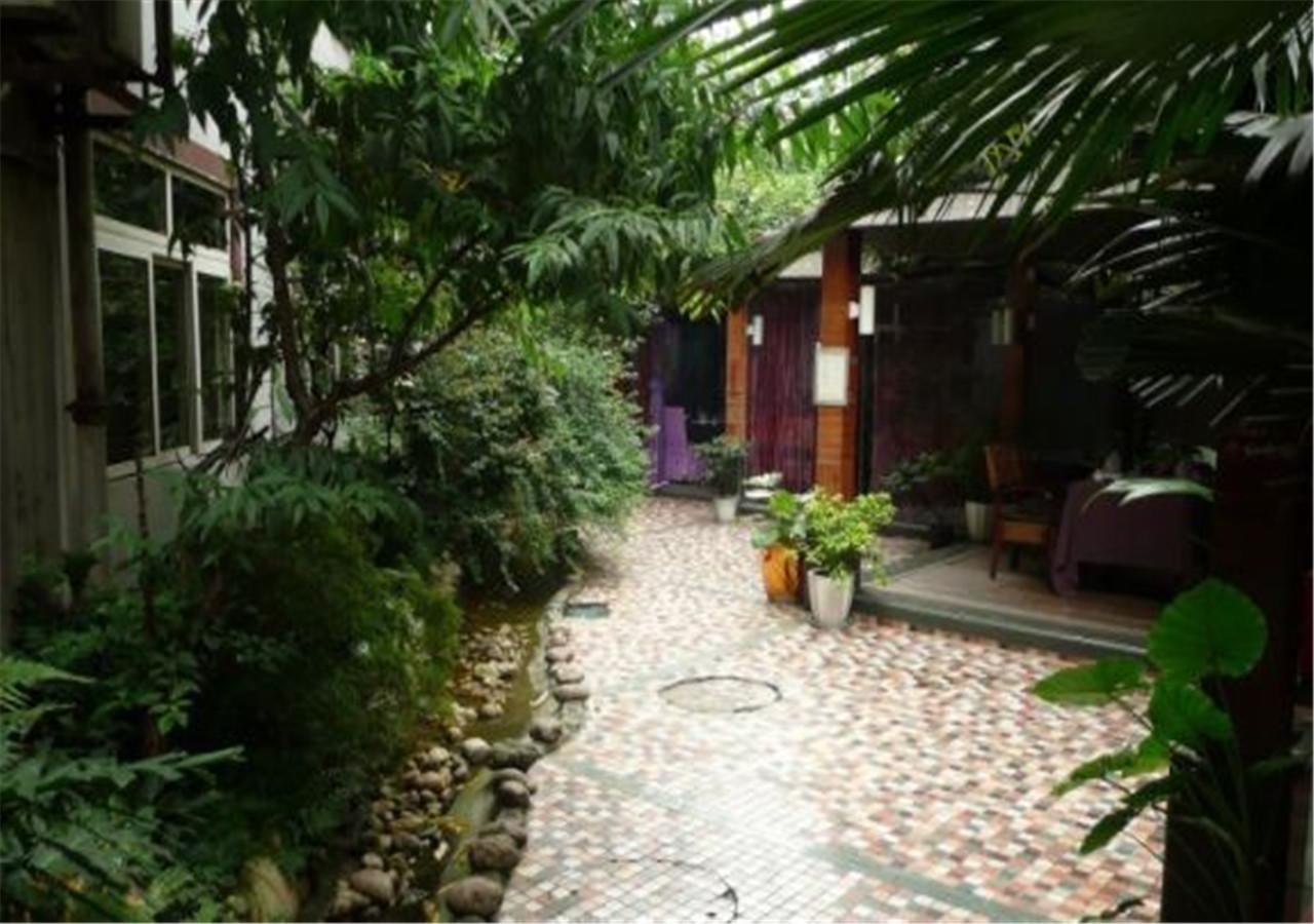 Starway Flower Hotel Chengdu Exterior photo